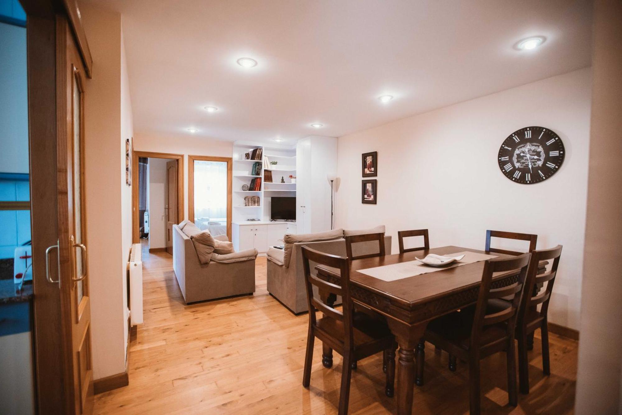 Ayalgas, En Vut-3935-as Apartment