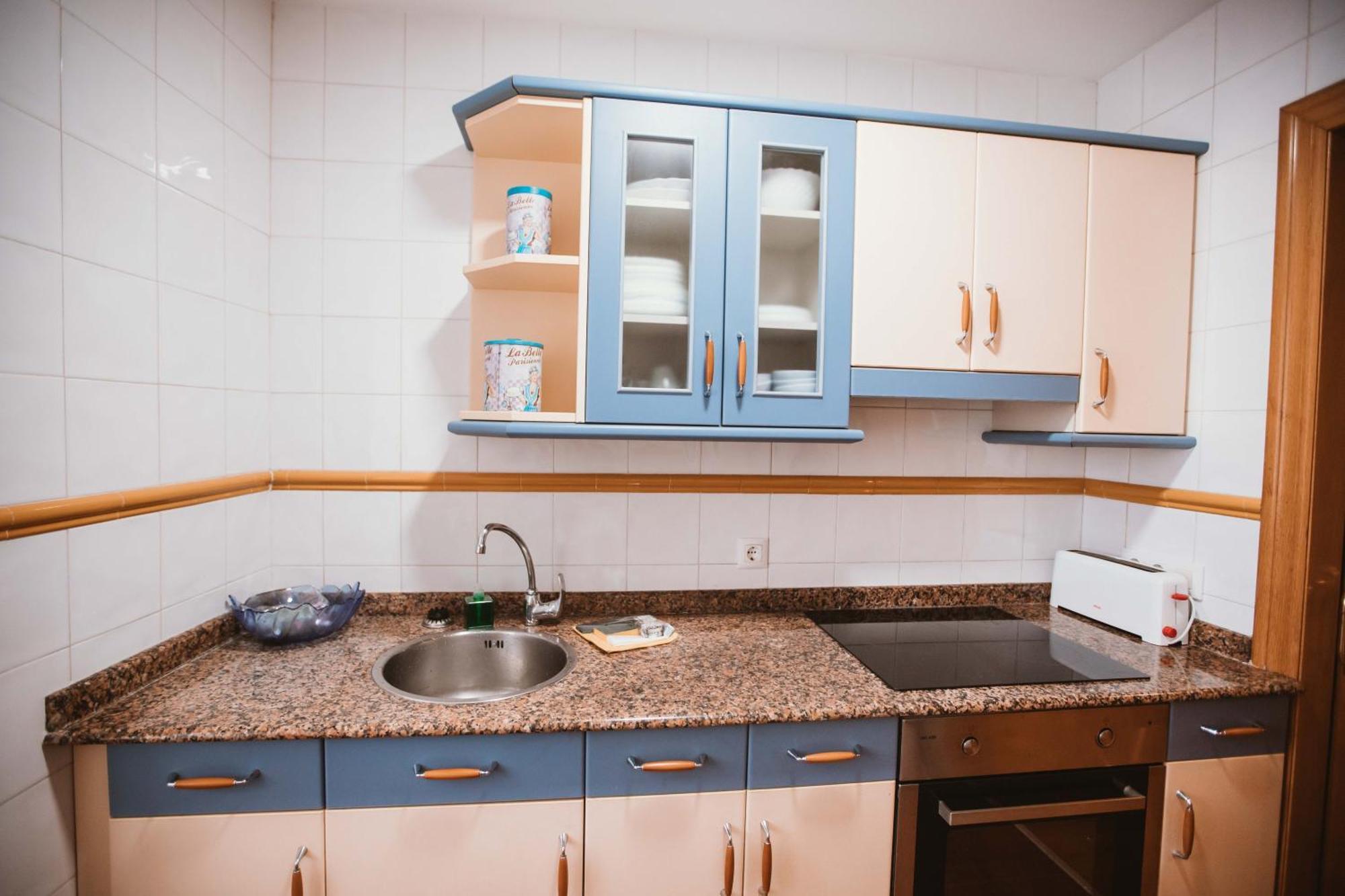 Ayalgas, En Vut-3935-as Apartment